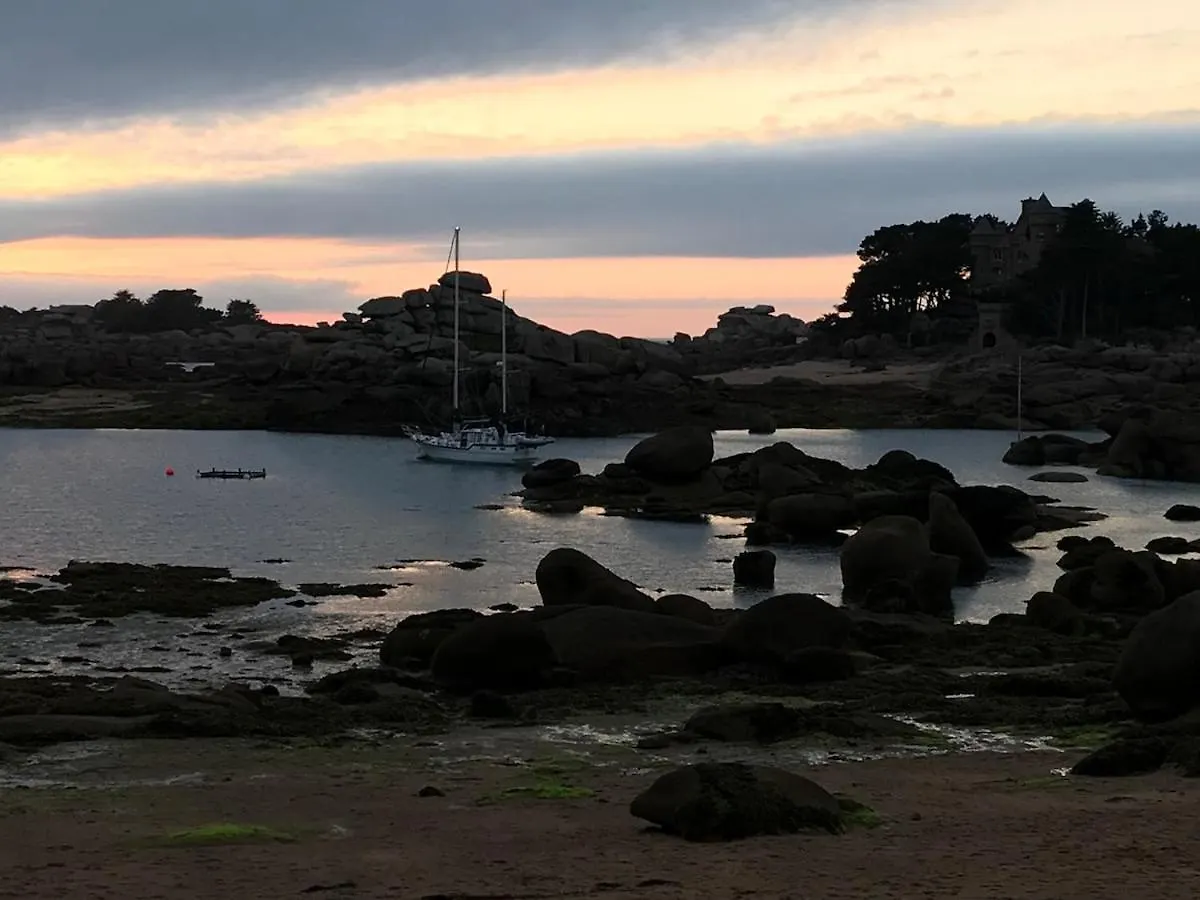 Apartment Tres Bel Appartement Ploumanac'H Centre Perros-Guirec Frankreich