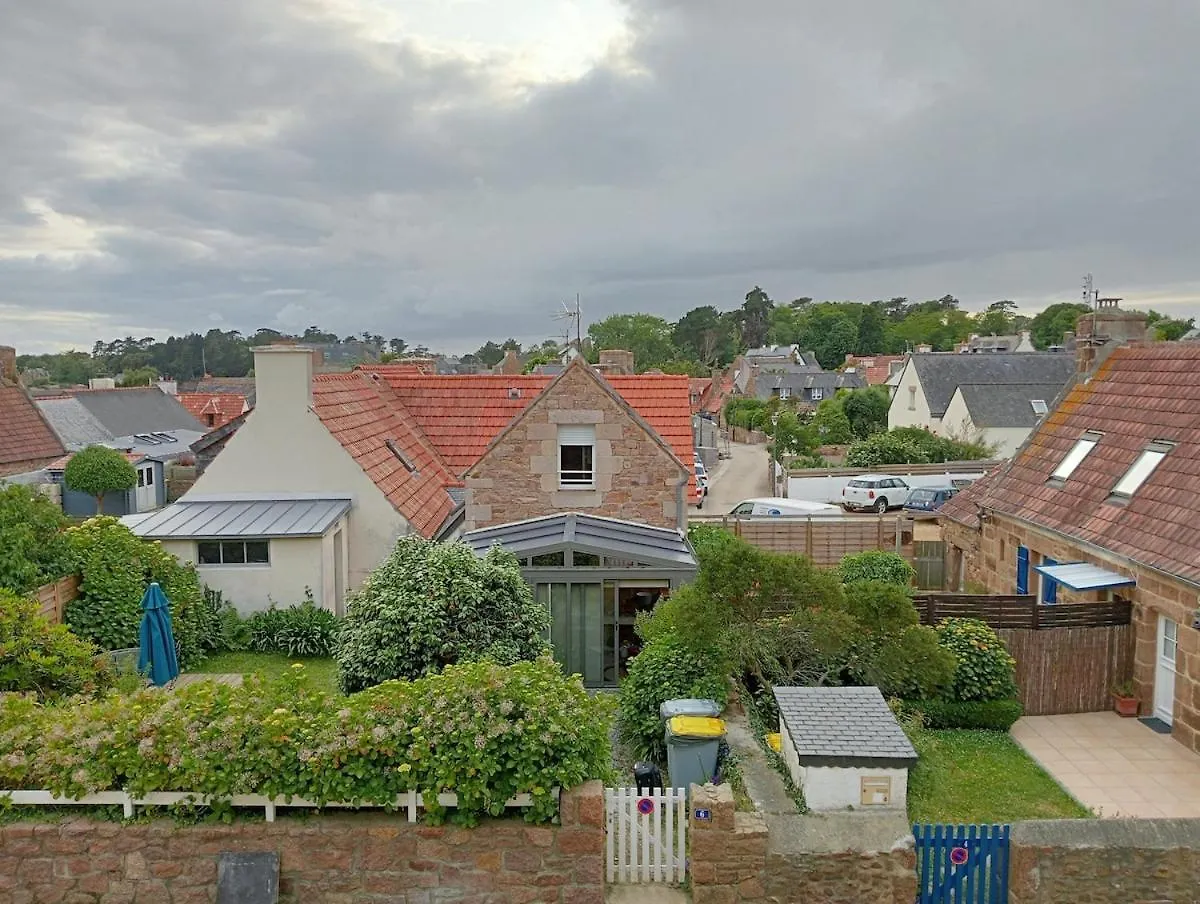Tres Bel Appartement Ploumanac'H Centre Perros-Guirec Frankreich